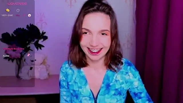 KindHazelHere  online show from June 4, 6:23 pm