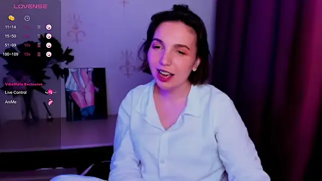 KindHazelHere  online show from October 22, 10:30 pm