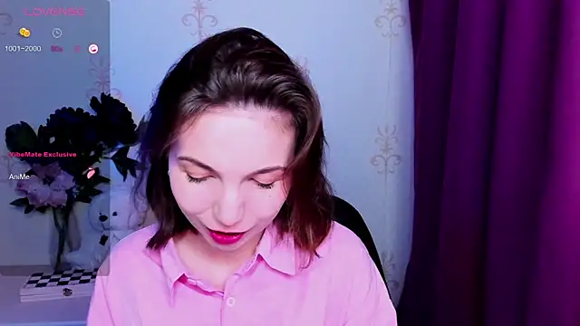 KindHazelHere  online show from April 4, 10:16 pm