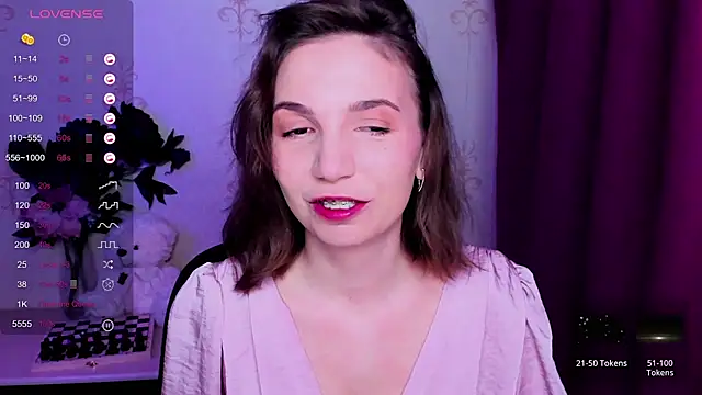 KindHazelHere  online show from March 25, 8:19 pm