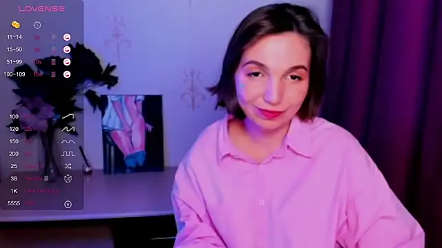 KindHazelHere  online show from October 14, 11:25 pm