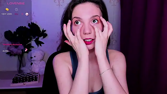 KindHazelHere  online show from March 24, 7:58 pm