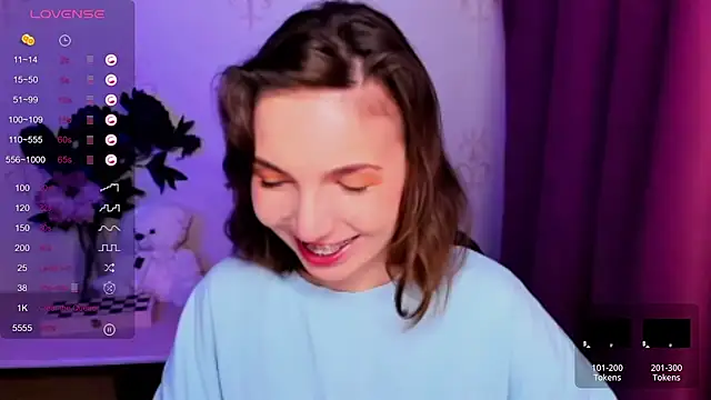 KindHazelHere  online show from April 13, 12:25 am