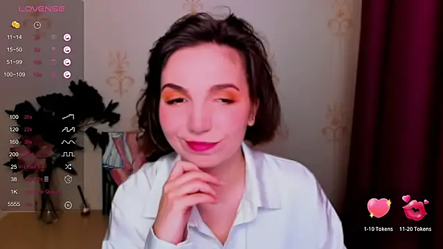 KindHazelHere  online show from October 8, 8:16 am