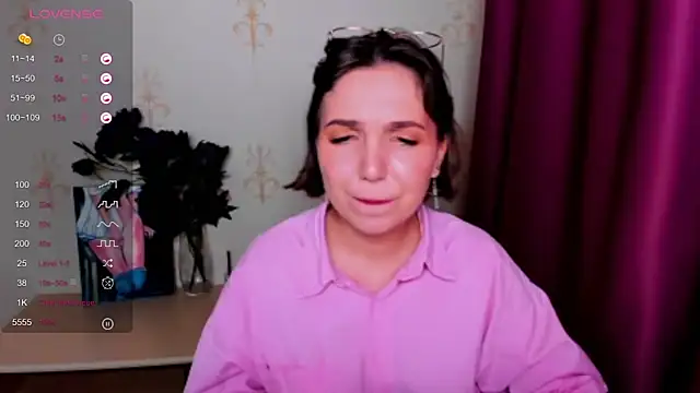 KindHazelHere  online show from September 30, 10:10 am