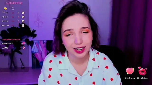 KindHazelHere  online show from October 18, 8:16 am