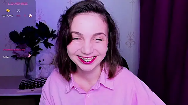 KindHazelHere  online show from March 31, 11:07 pm