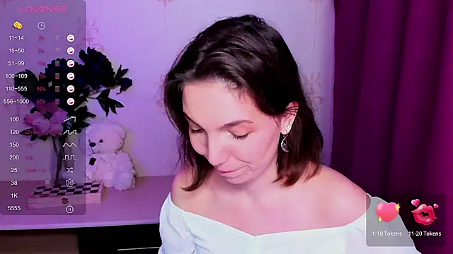 KindHazelHere  online show from April 9, 6:41 am