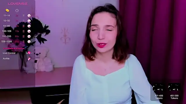 KindHazelHere  online show from May 16, 1:48 am