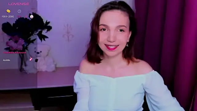 KindHazelHere  online show from May 31, 9:37 pm