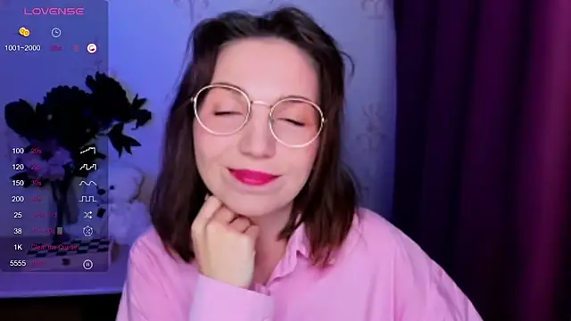 KindHazelHere  online show from April 13, 12:53 pm