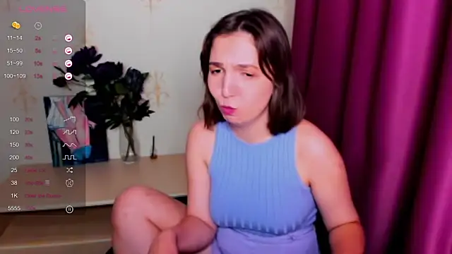 KindHazelHere  online show from September 15, 8:37 am