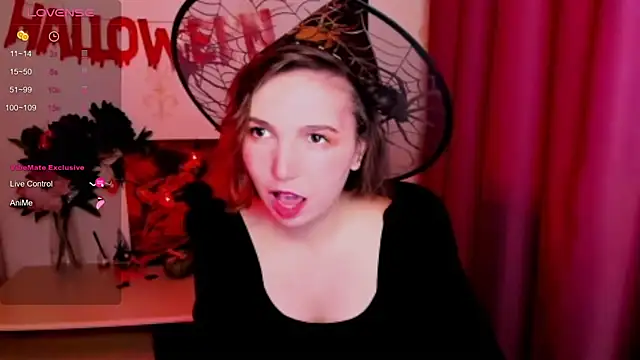 KindHazelHere  online show from October 30, 8:34 am