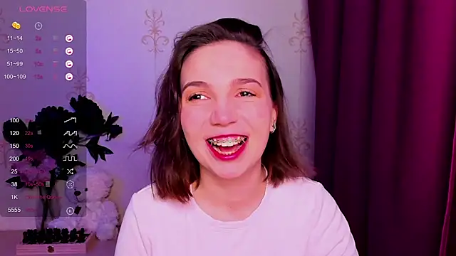 KindHazelHere  online show from February 22, 10:22 pm