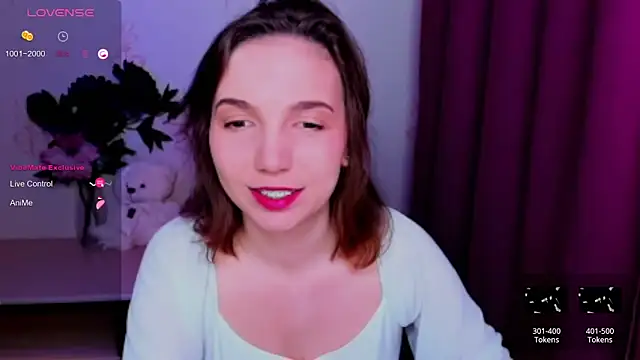KindHazelHere  online show from May 7, 10:46 pm