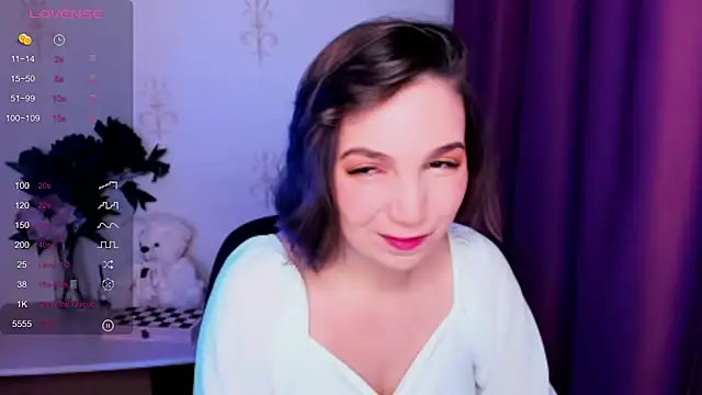 KindHazelHere  online show from November 10, 8:19 am