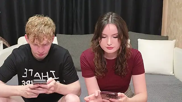 Snapshot of loossers chatting on September 24, 10:33 am loossers online show from September 24, 10:33 am