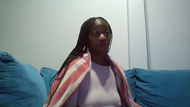 Snapshot of Hardnipples8 chatting on June 17, 9:47 pm Hardnipples8 online show from June 17, 9:47 pm