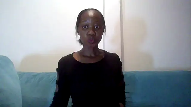 Snapshot of Hardnipples8 chatting on February 20, 10:33 pm Hardnipples8 online show from February 20, 10:33 pm