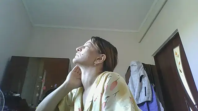 Snapshot of ShawnaAdams chatting on September 21, 8:52 am ShawnaAdams online show from September 21, 8:52 am