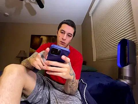 Bwcjoshbanks online show from October 31, 3:14 am