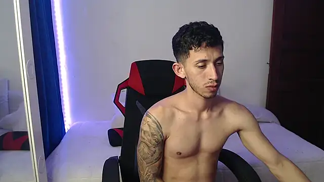 stevenSEX123 online show from March 22, 5:39 am