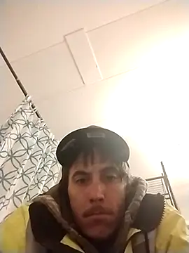 Snapshot of tuRb0420 chatting on December 16, 3:33 am tuRb0420 online show from December 16, 3:33 am