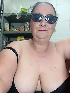 eroticjessitop online show from May 28, 4:46 pm