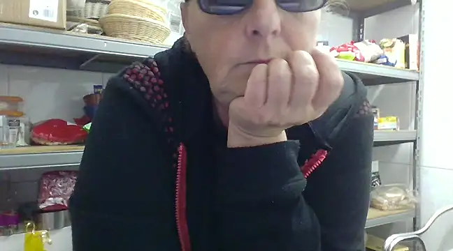 eroticjessitop online show from February 15, 10:52 pm