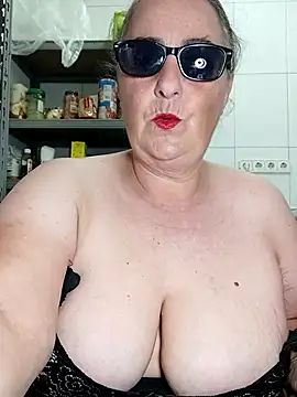 eroticjessitop online show from May 6, 4:44 pm