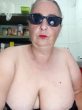 eroticjessitop online show from May 5, 5:05 pm