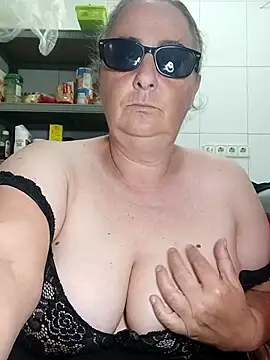 eroticjessitop online show from May 10, 5:59 pm
