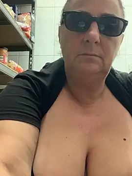 eroticjessitop online show from November 16, 5:17 pm