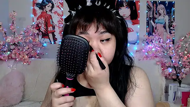Snapshot of Moertomlly chatting on July 13, 4:45 am Moertomlly online show from July 13, 4:45 am