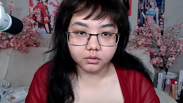 Snapshot of Moertomlly chatting on July 14, 4:28 am Moertomlly online show from July 14, 4:28 am
