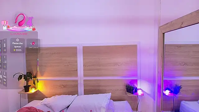  nickypurple  online show from January 12, 7:09 pm