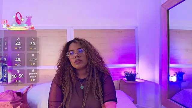  nickypurple  online show from October 4, 7:15 pm