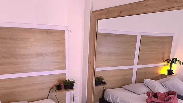  nickypurple  online show from January 6, 7:18 pm