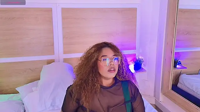  nickypurple  online show from February 11, 7:14 pm