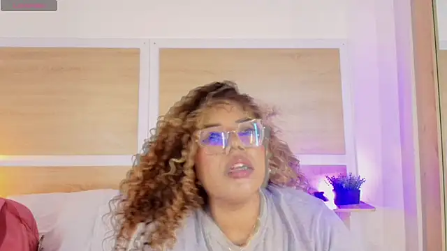  nickypurple  online show from October 24, 7:24 pm