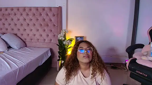  nickypurple  online show from February 21, 1:35 pm