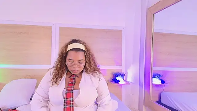  nickypurple  online show from March 9, 7:17 pm