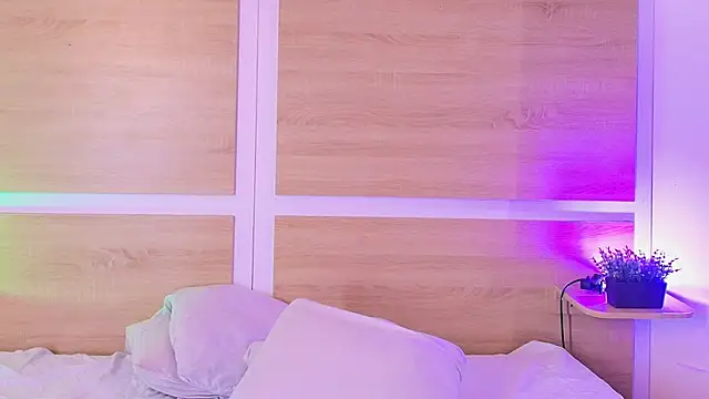  nickypurple  online show from March 28, 1:56 pm