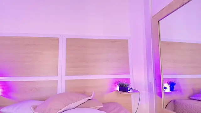  nickypurple  online show from June 1, 6:29 pm