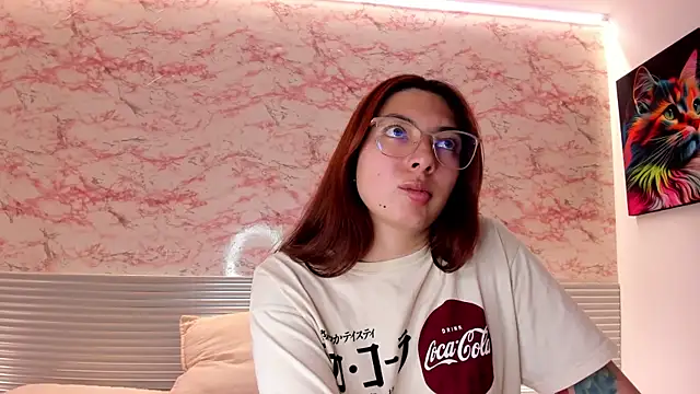 Snapshot of MilaaL chatting on December 16, 7:29 pm MilaaL online show from December 16, 7:29 pm