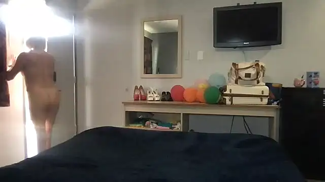 TiffaneyLove online show from March 29, 7:26 pm