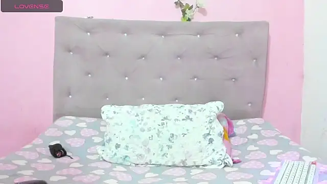 Ania-Ross online show from March 9, 3:01 am