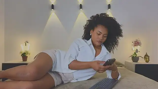 Snapshot of ShadayCarmell chatting on October 6, 9:15 pm ShadayCarmell online show from October 6, 9:15 pm