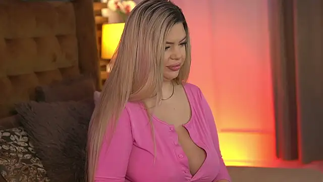 SophieBoobsX online show from February 21, 6:37 am