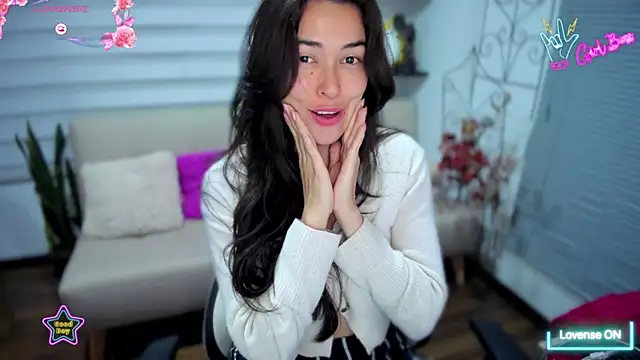 Snapshot of Lunlunera chatting on February 3, 6:40 am Lunlunera online show from February 3, 6:40 am